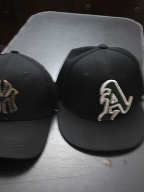 Black Baseball Cap with Green & White Logo – Men’s Accessory